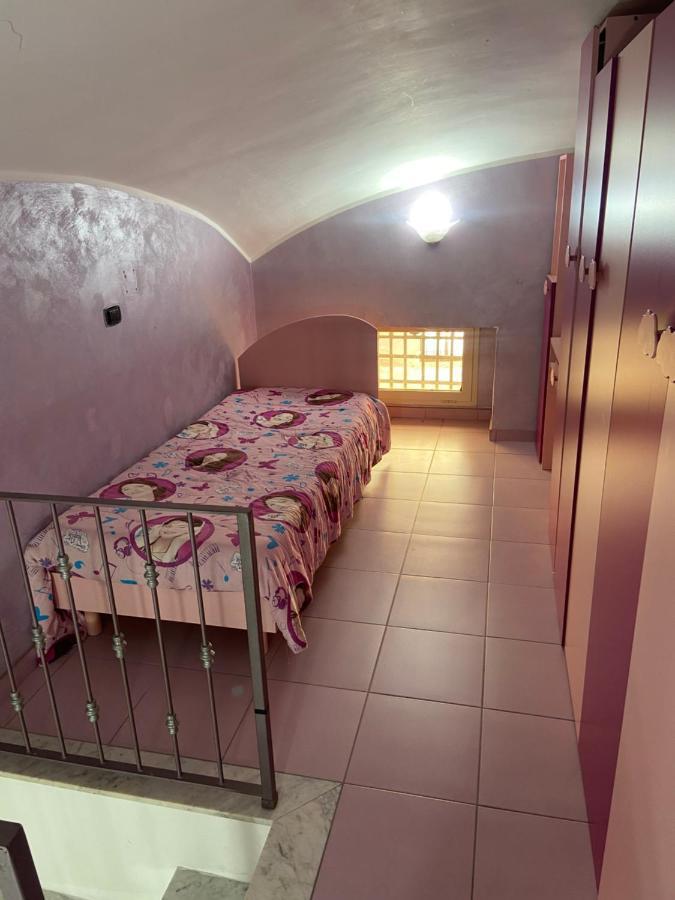 Vincenzo Home * Naples